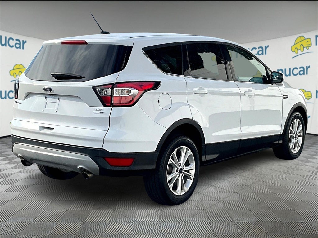 2017 Ford Escape SE - Photo 6