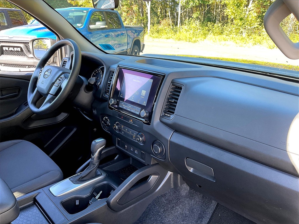 2022 Nissan Frontier S - Photo 14