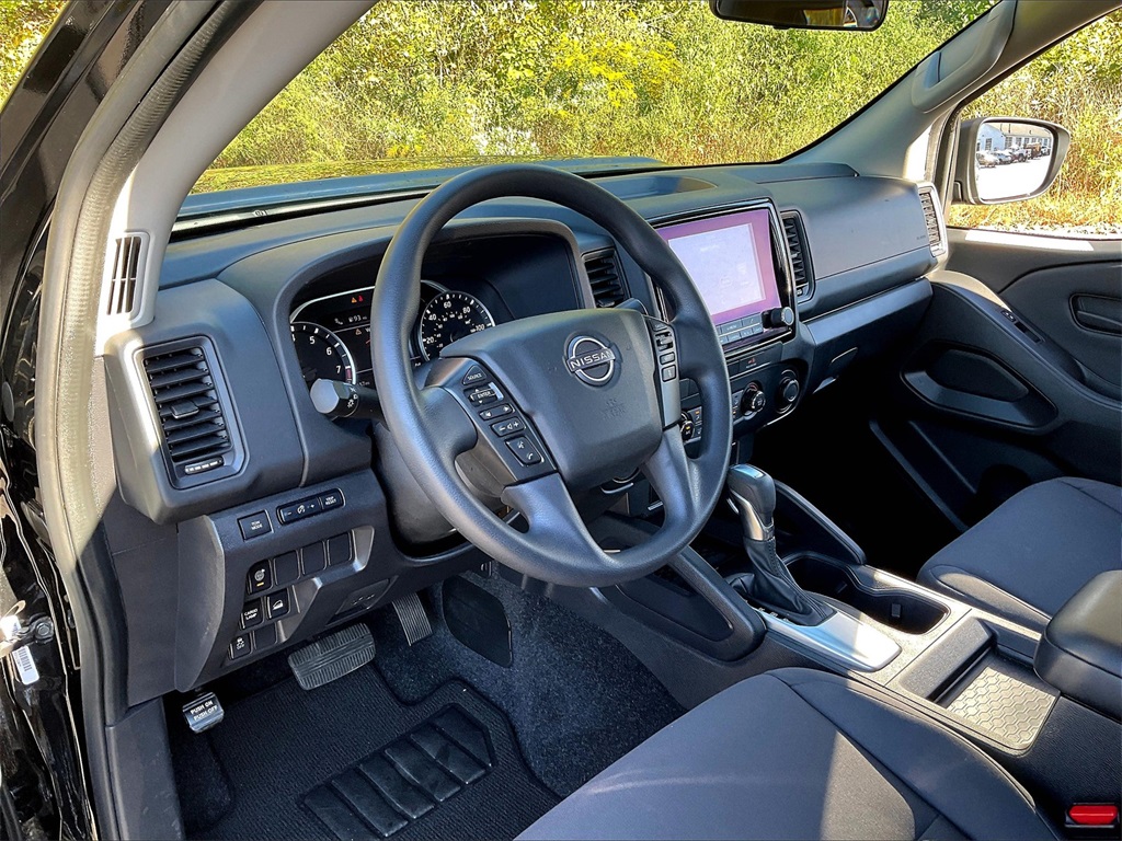 2022 Nissan Frontier S - Photo 8