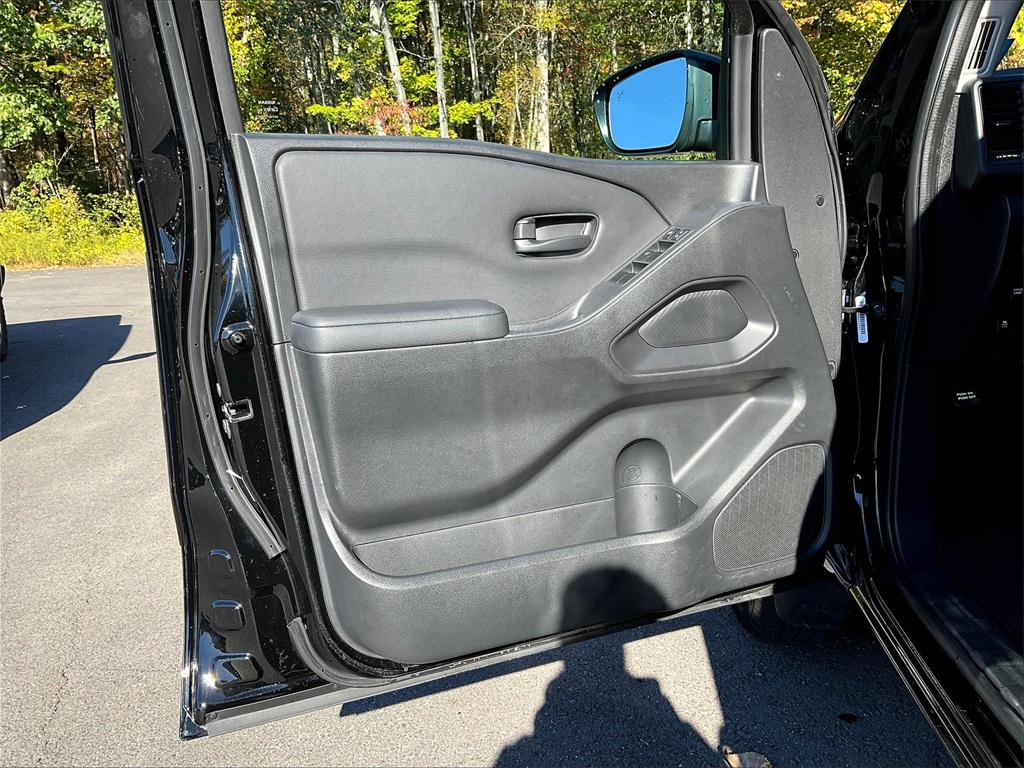 2022 Nissan Frontier S - Photo 9
