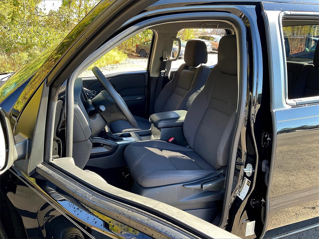 2022 Nissan Frontier S - Photo 10