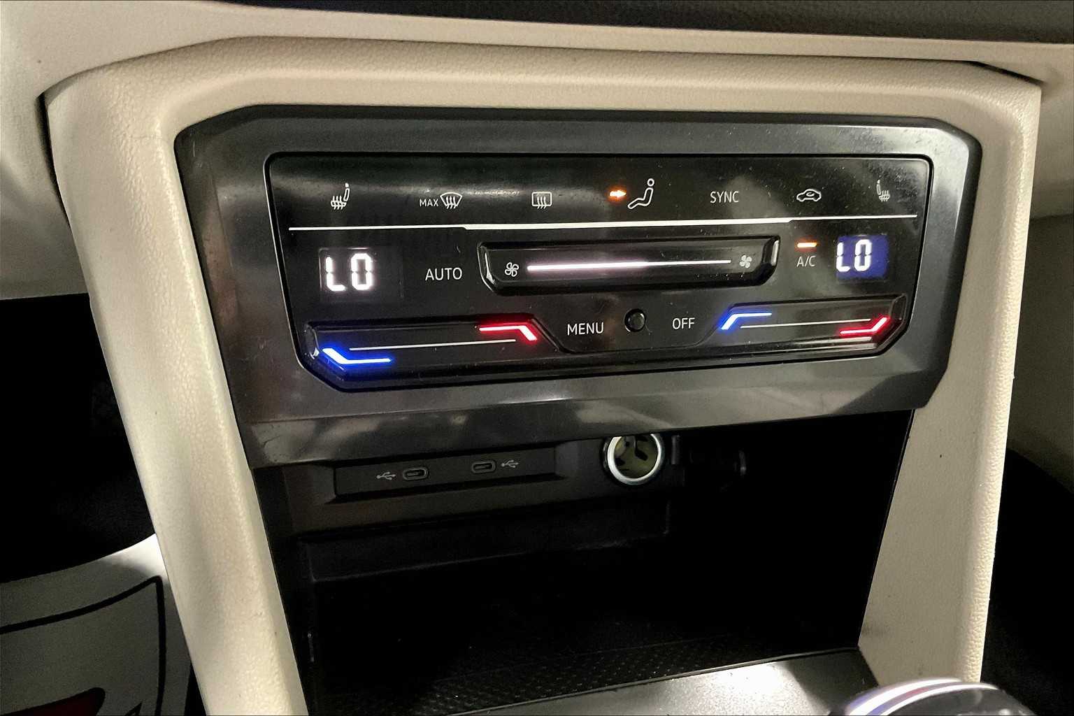 2022 Volkswagen Tiguan SE - Photo 26