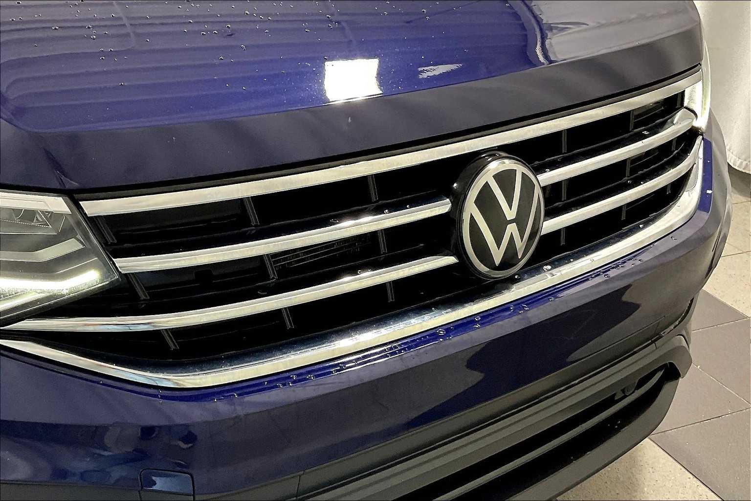 2022 Volkswagen Tiguan SE - Photo 32