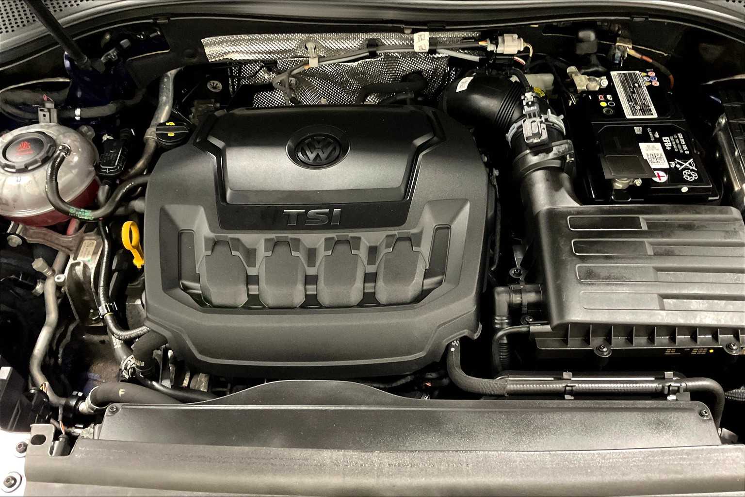 2022 Volkswagen Tiguan SE - Photo 35