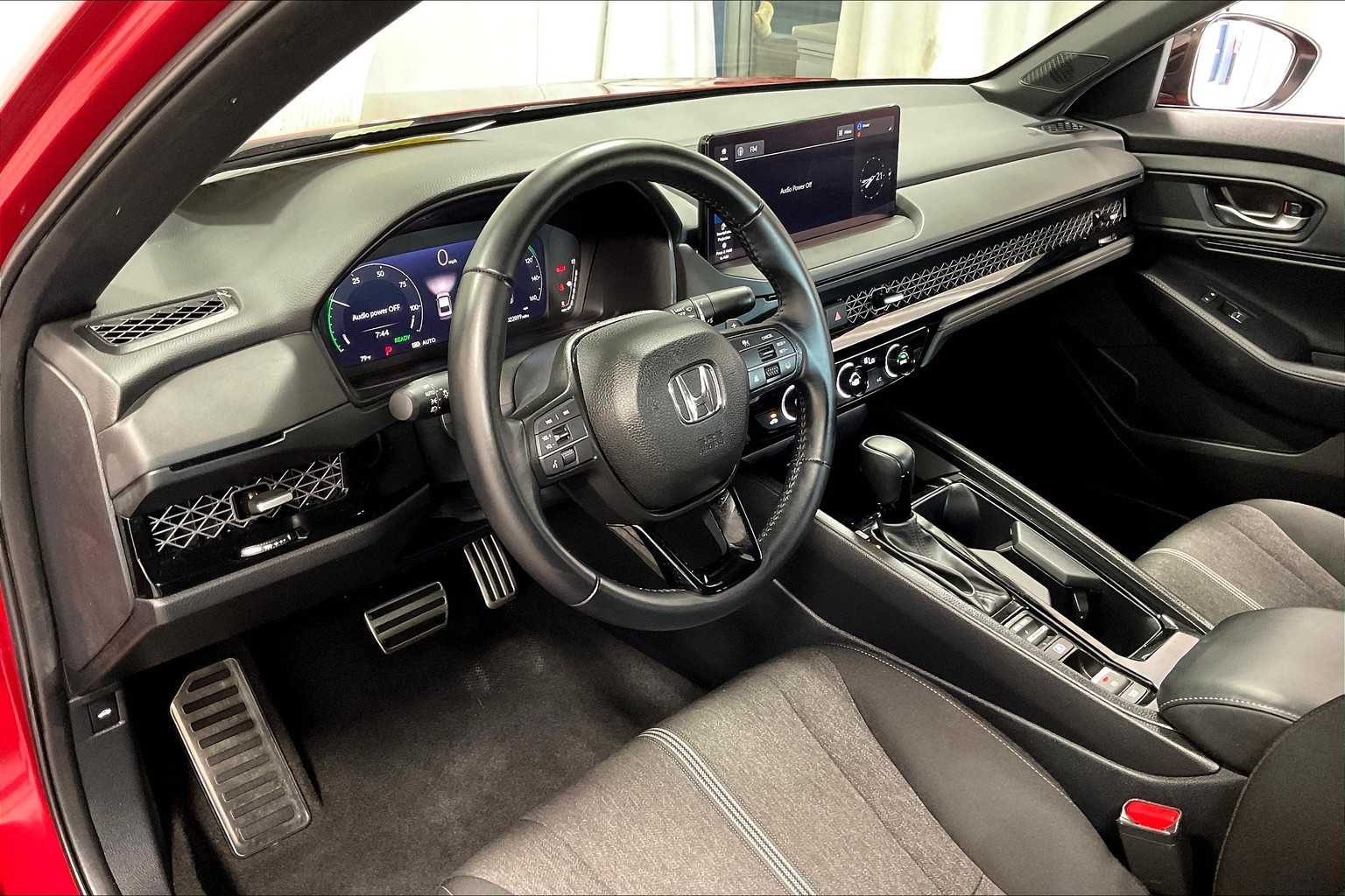 2024 Honda Accord Hybrid Sport - Photo 8
