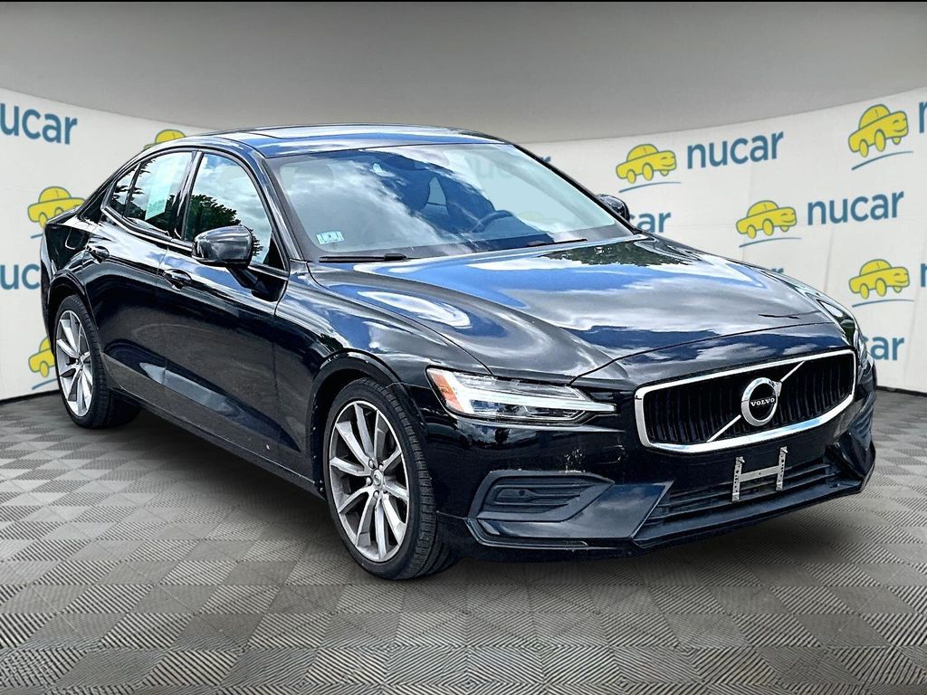 2019 Volvo S60 T6 Momentum