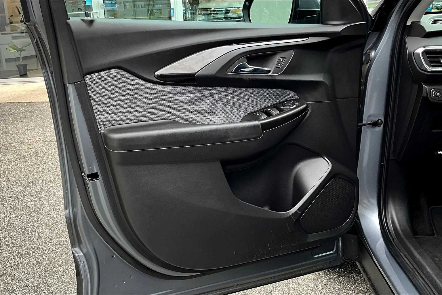 2022 Chevrolet TrailBlazer LT - Photo 9