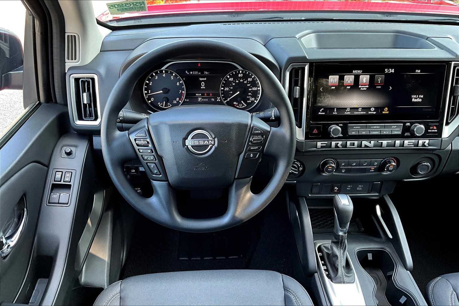 2025 Nissan Frontier SV - Photo 17