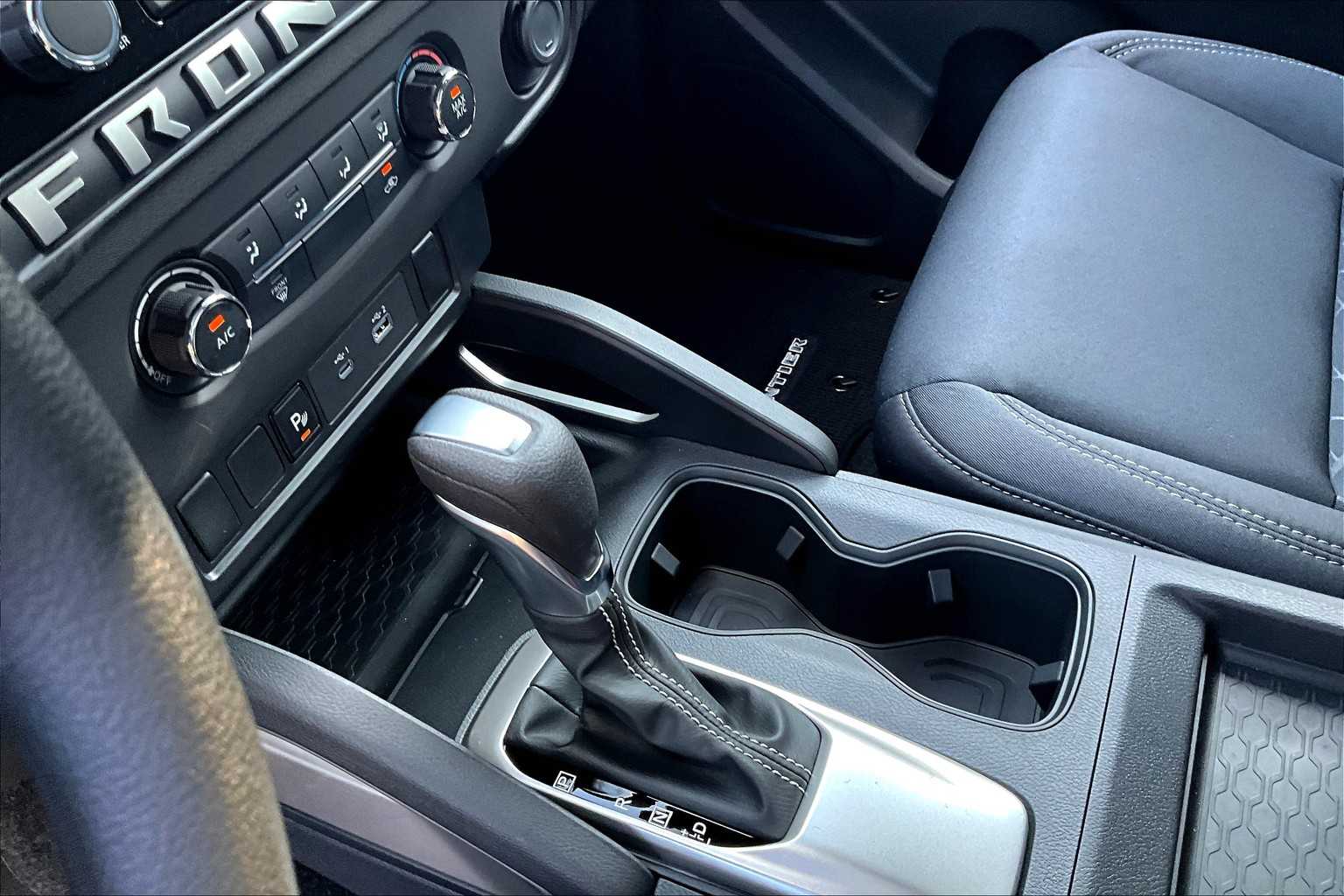 2025 Nissan Frontier SV - Photo 20