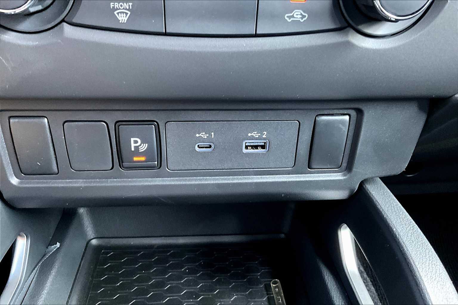 2025 Nissan Frontier SV - Photo 25