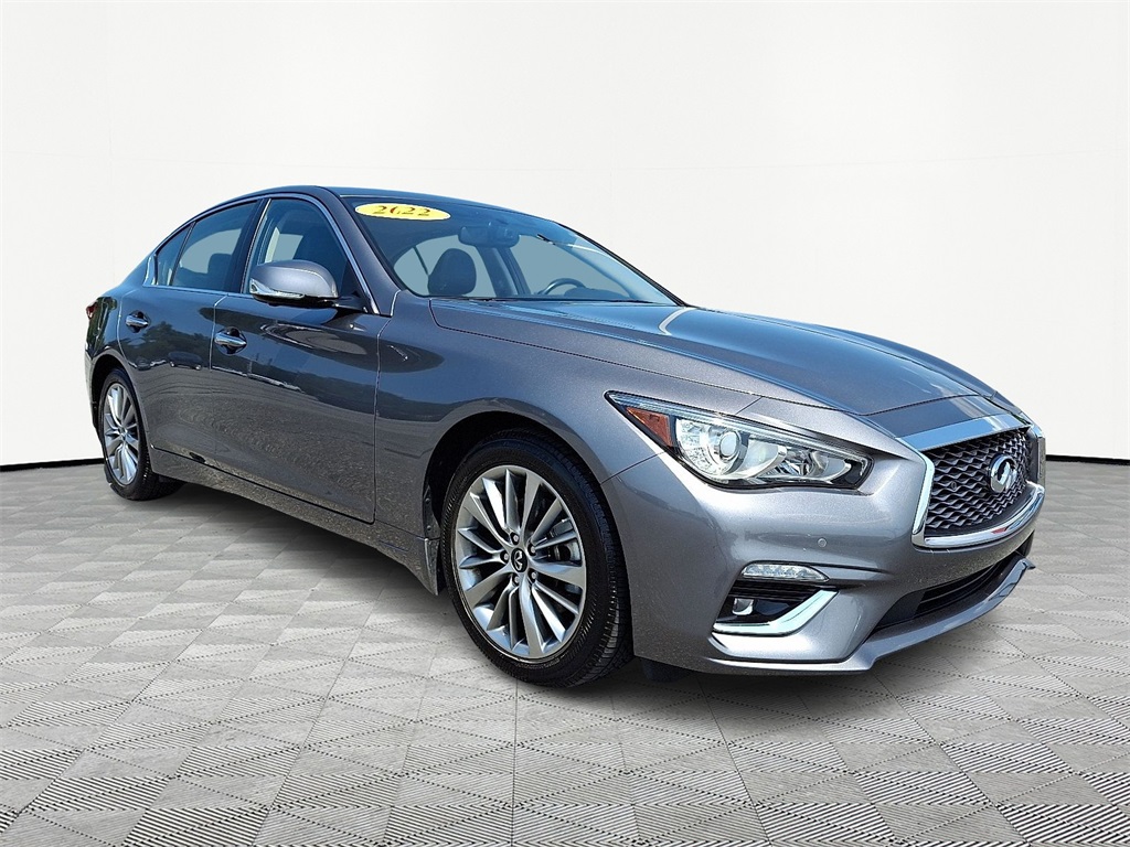 2022 INFINITI Q50 LUXE