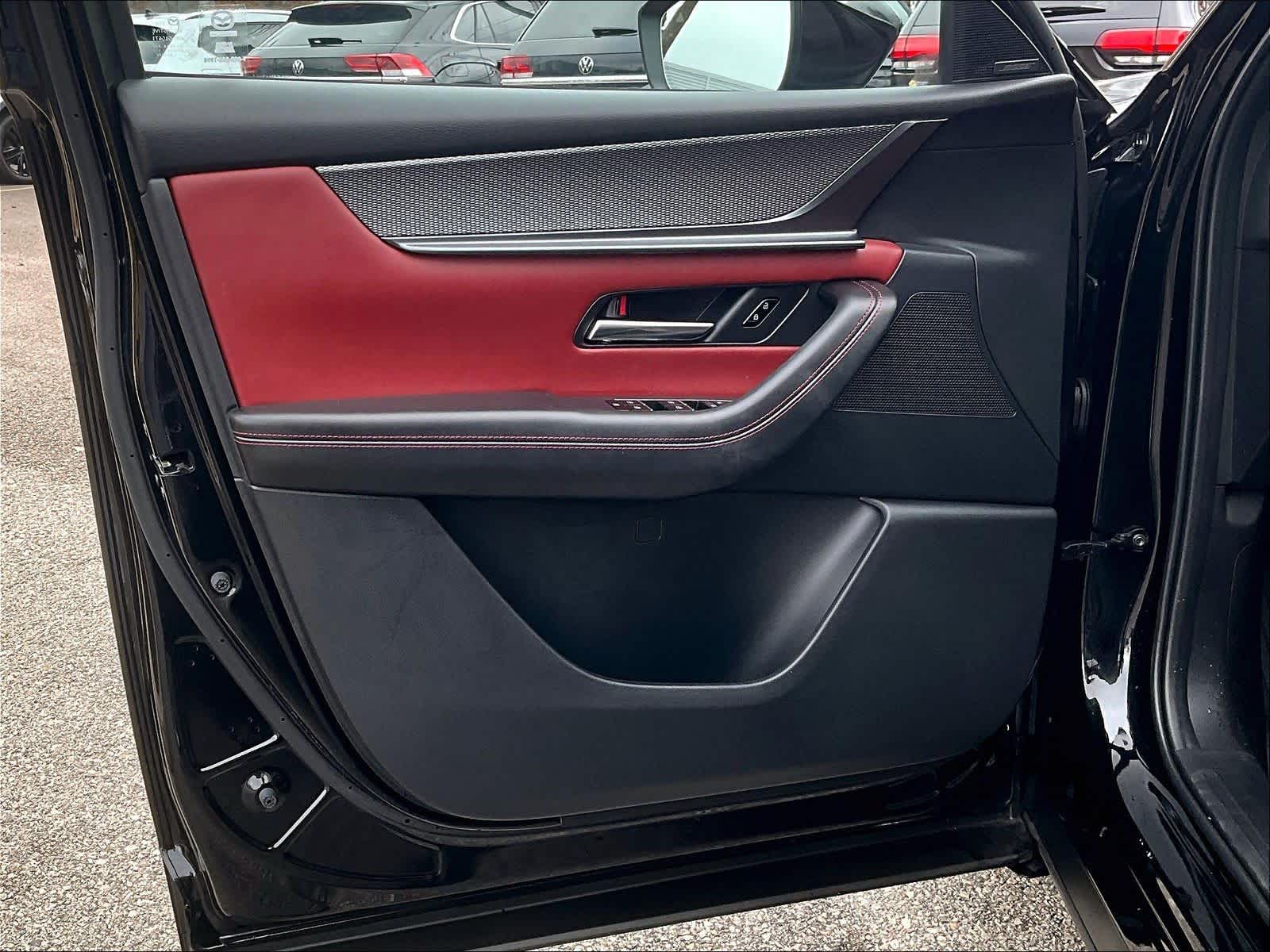 2025 Mazda CX-70 3.3 Turbo S Premium Package - Photo 9