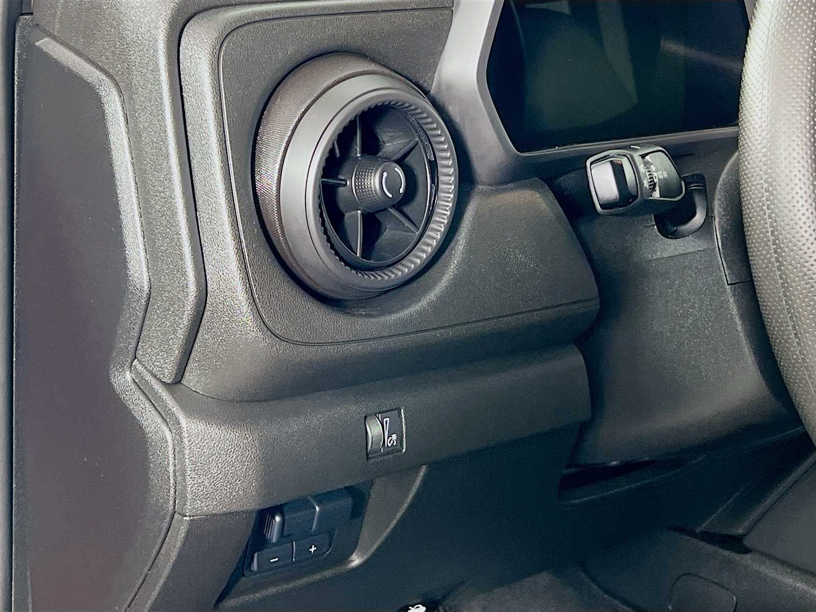 2023 Chevrolet Colorado 4WD Trail Boss - Photo 10