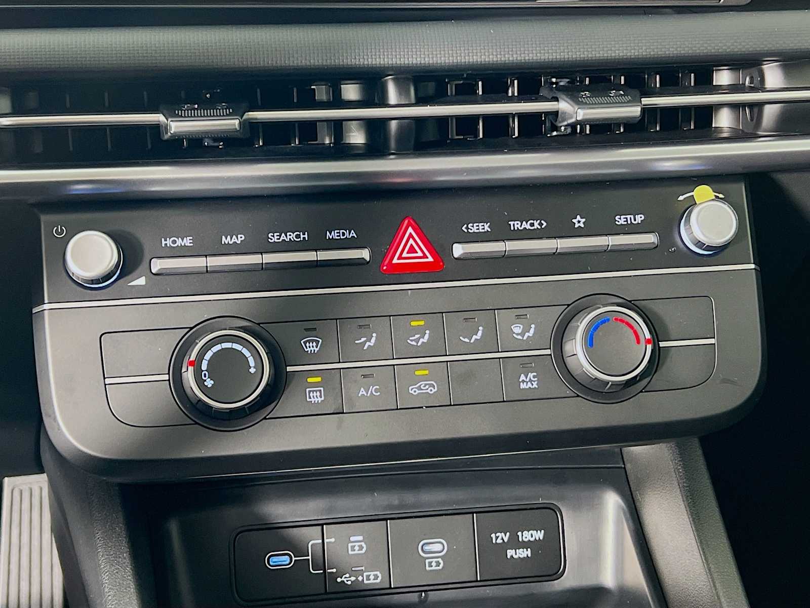 2026 Hyundai Tucson SE - Photo 10
