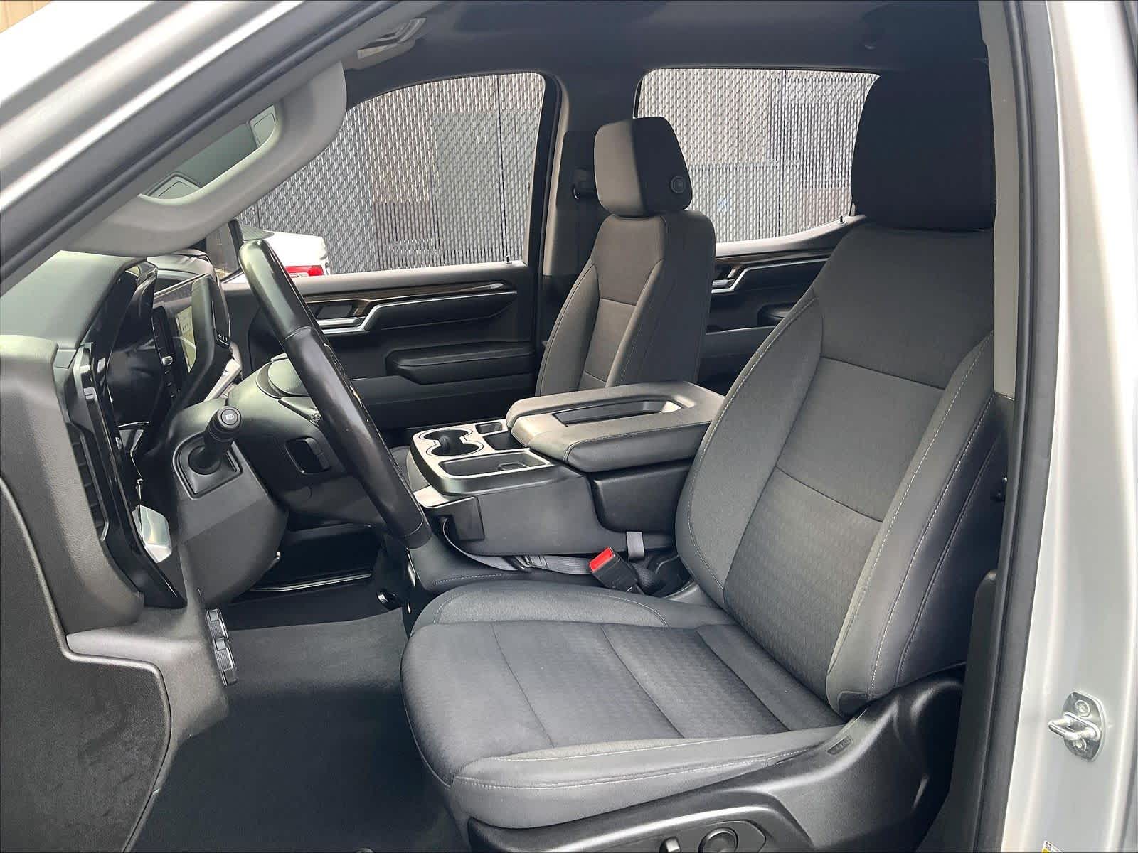 2022 Chevrolet Silverado 1500 LT - Photo 10