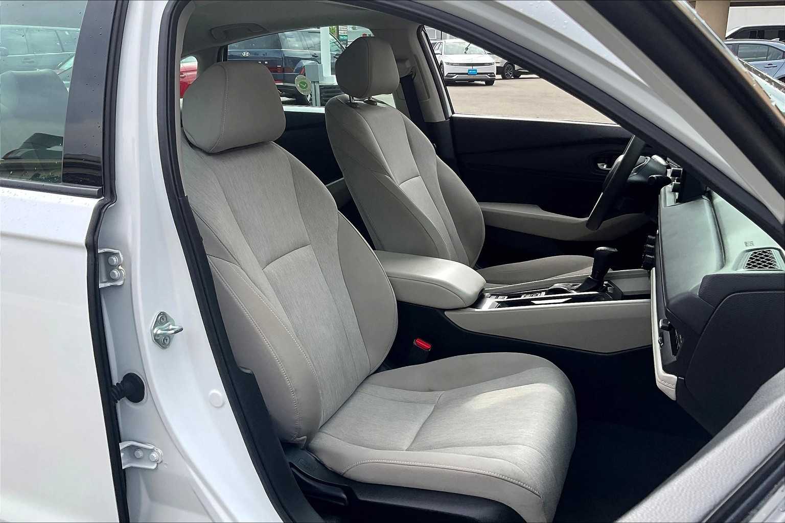 2023 Honda Accord EX - Photo 11