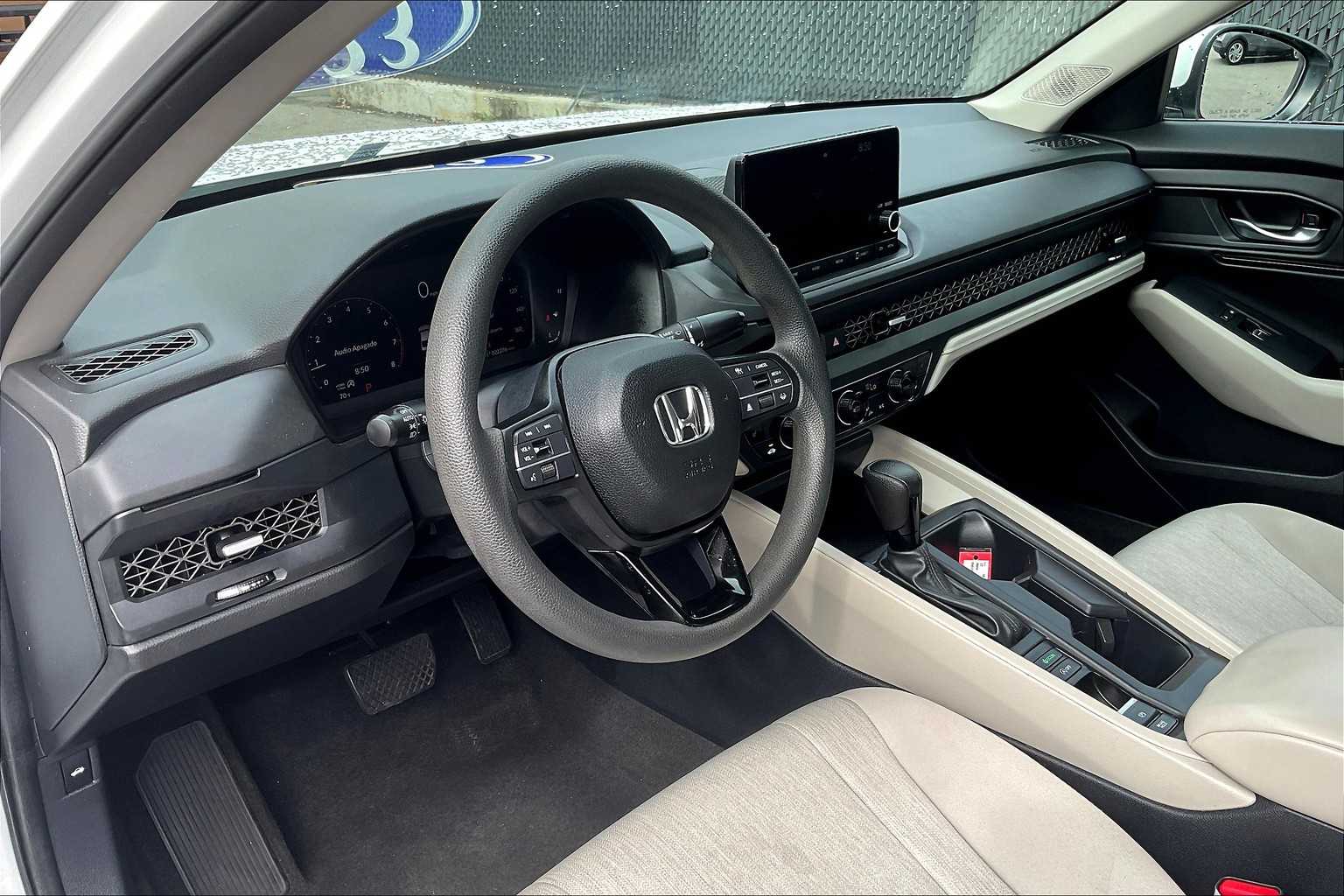 2023 Honda Accord EX - Photo 8