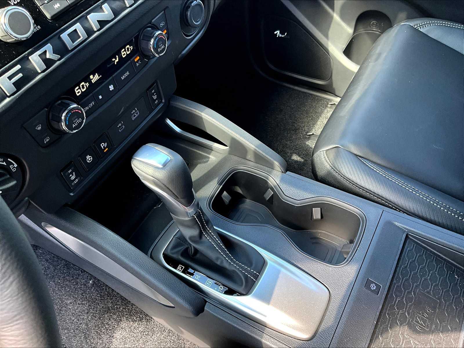 2025 Nissan Frontier SL - Photo 14