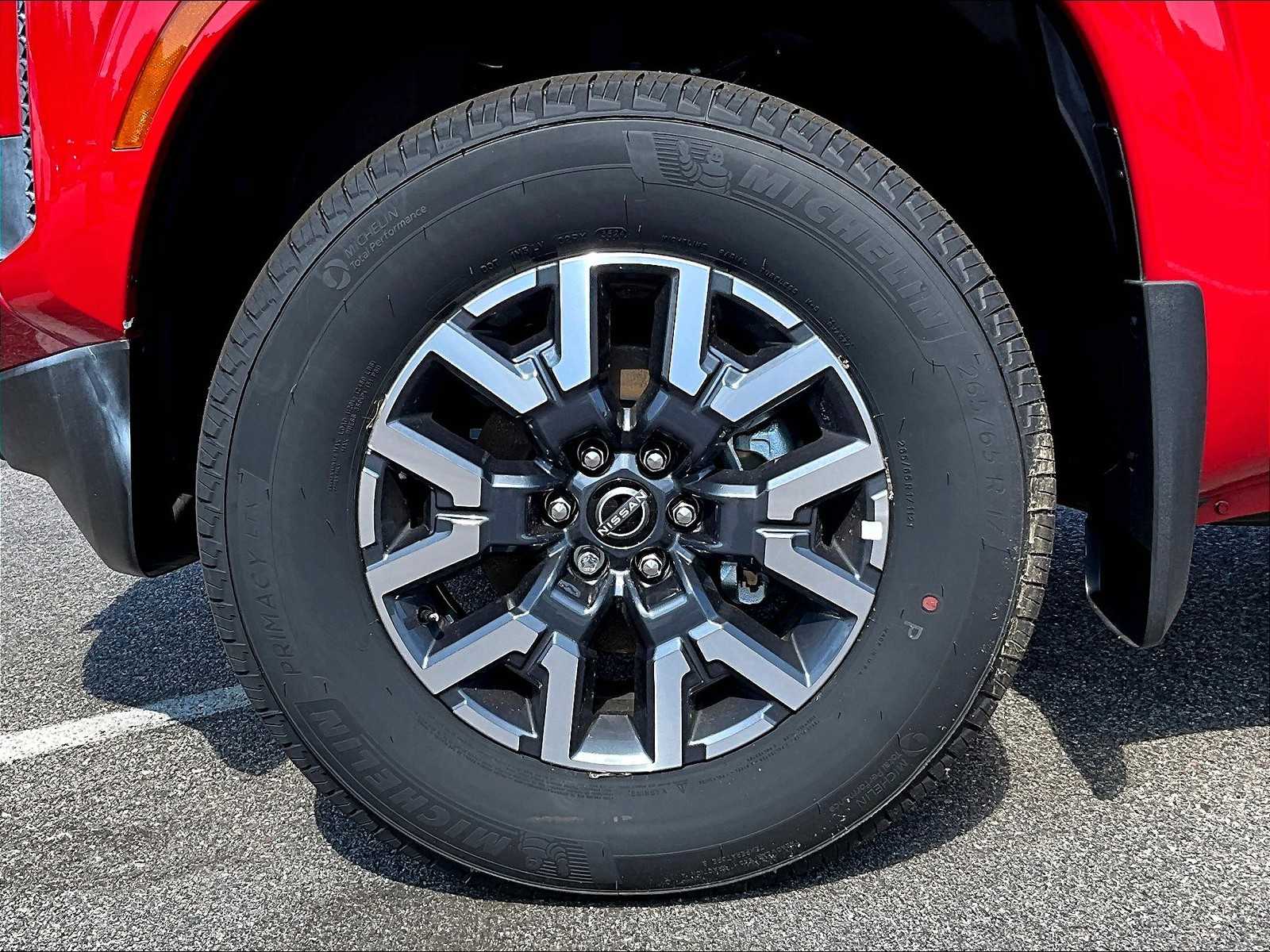 2025 Nissan Frontier SL - Photo 8