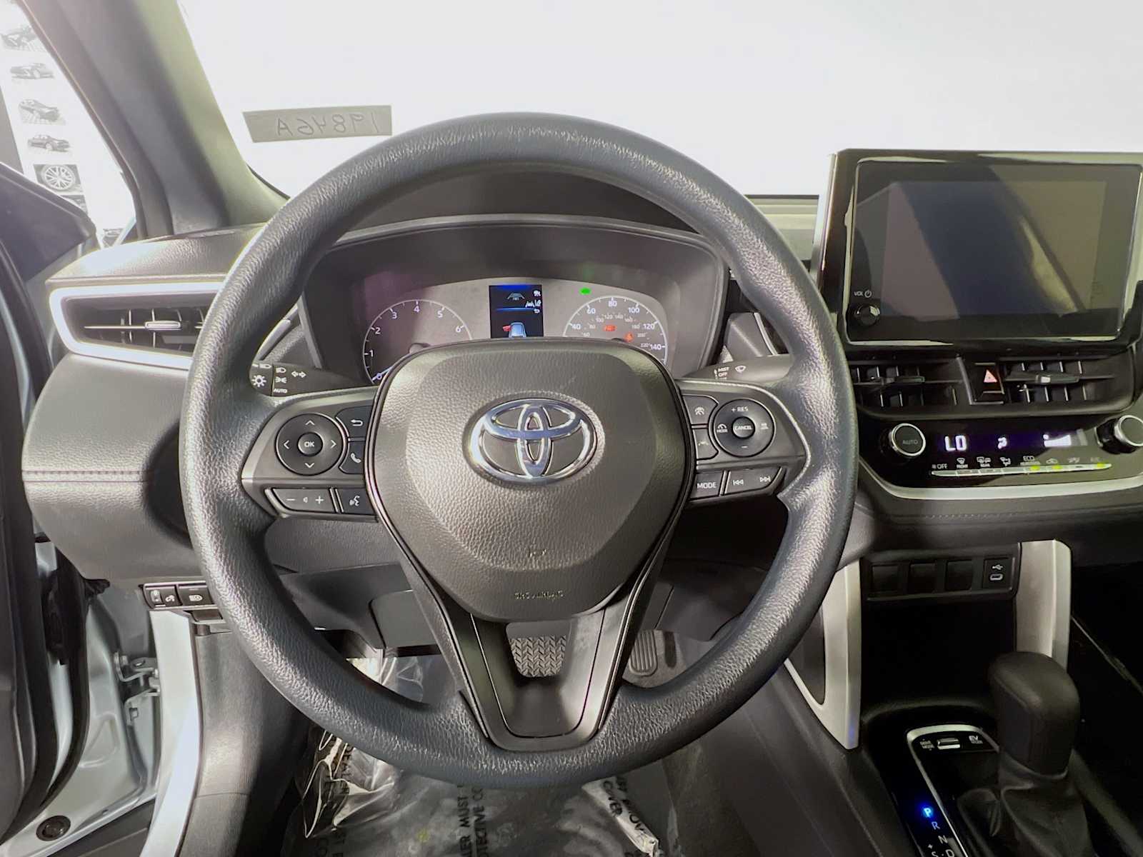 2024 Toyota Corolla Cross Hybrid S - Photo 11