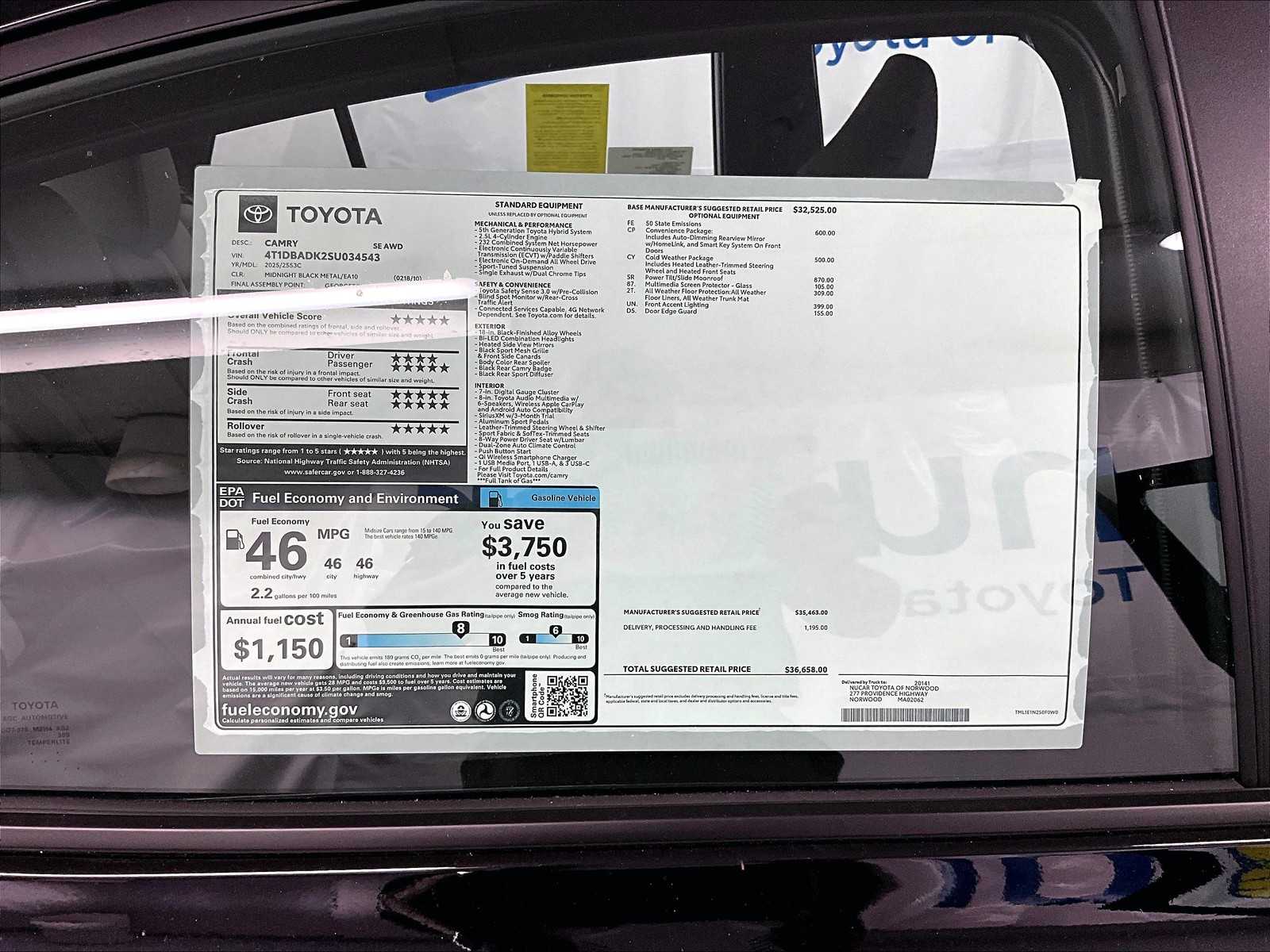 2025 Toyota Camry SE - Photo 18