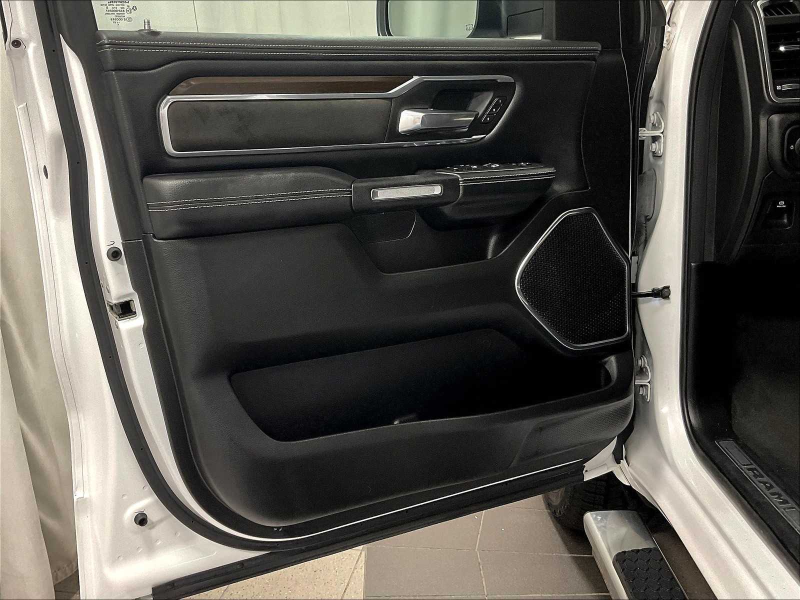 2022 Ram 1500 Laramie - Photo 9