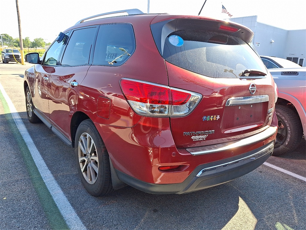 2014 Nissan Pathfinder SV - Photo 4