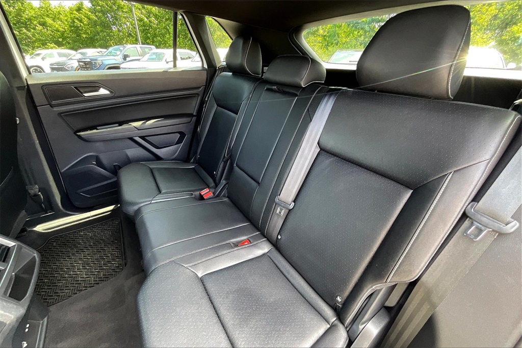 2020 Volkswagen Atlas Cross Sport 3.6L V6 SE w/Technology - Photo 14