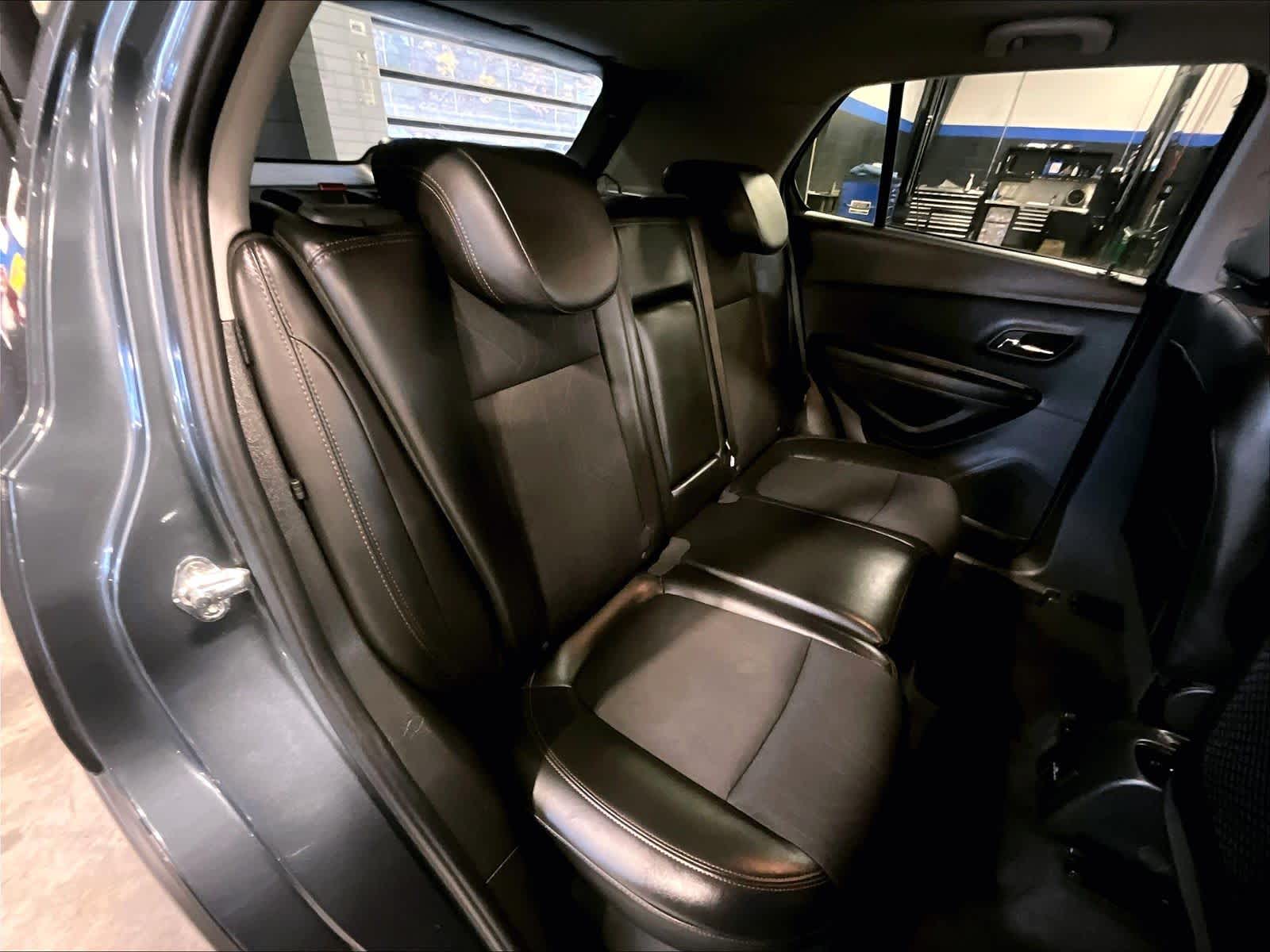 2021 Chevrolet Trax LT - Photo 16