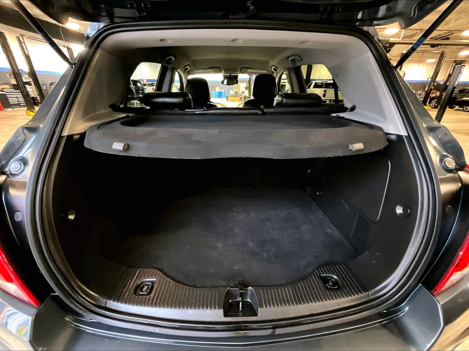 2021 Chevrolet Trax LT - Photo 17