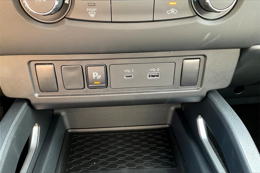 2025 Nissan Frontier SV - Photo 12