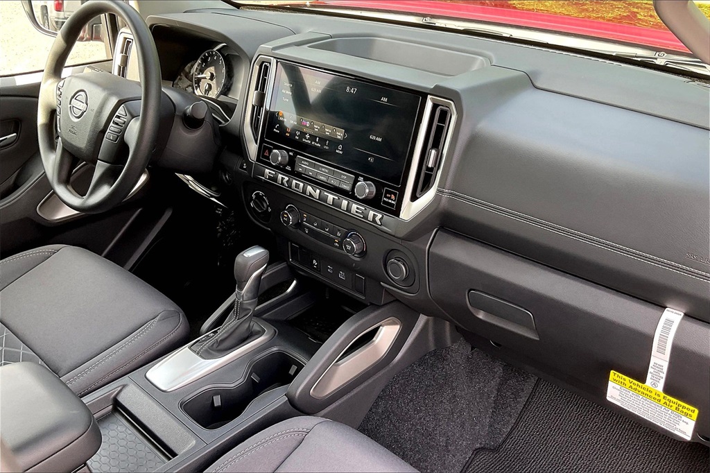 2025 Nissan Frontier SV - Photo 14