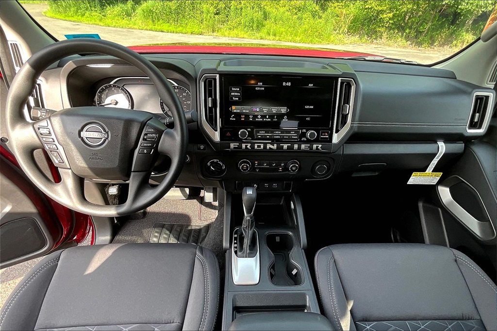 2025 Nissan Frontier SV - Photo 21