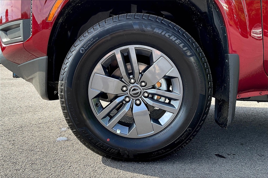 2025 Nissan Frontier SV - Photo 22