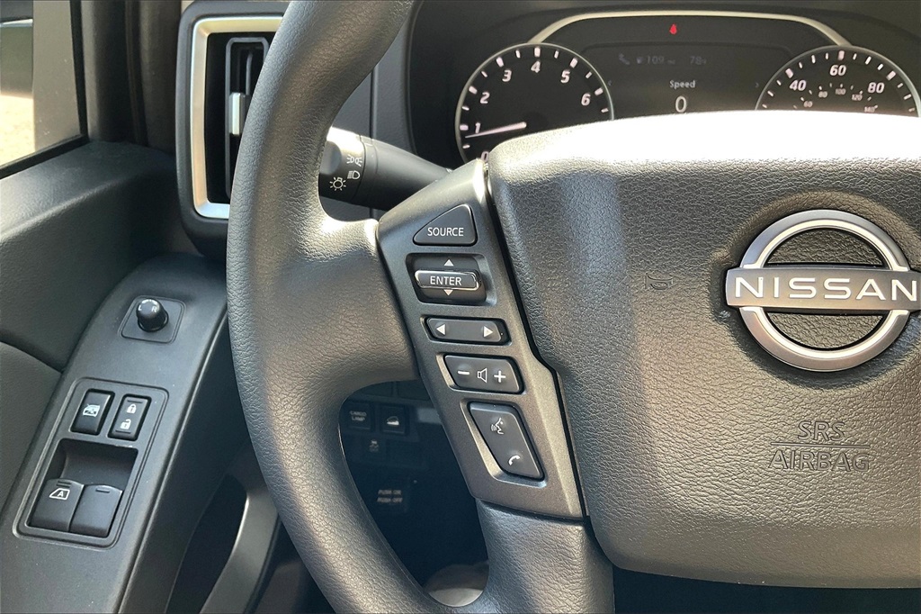 2025 Nissan Frontier SV - Photo 23