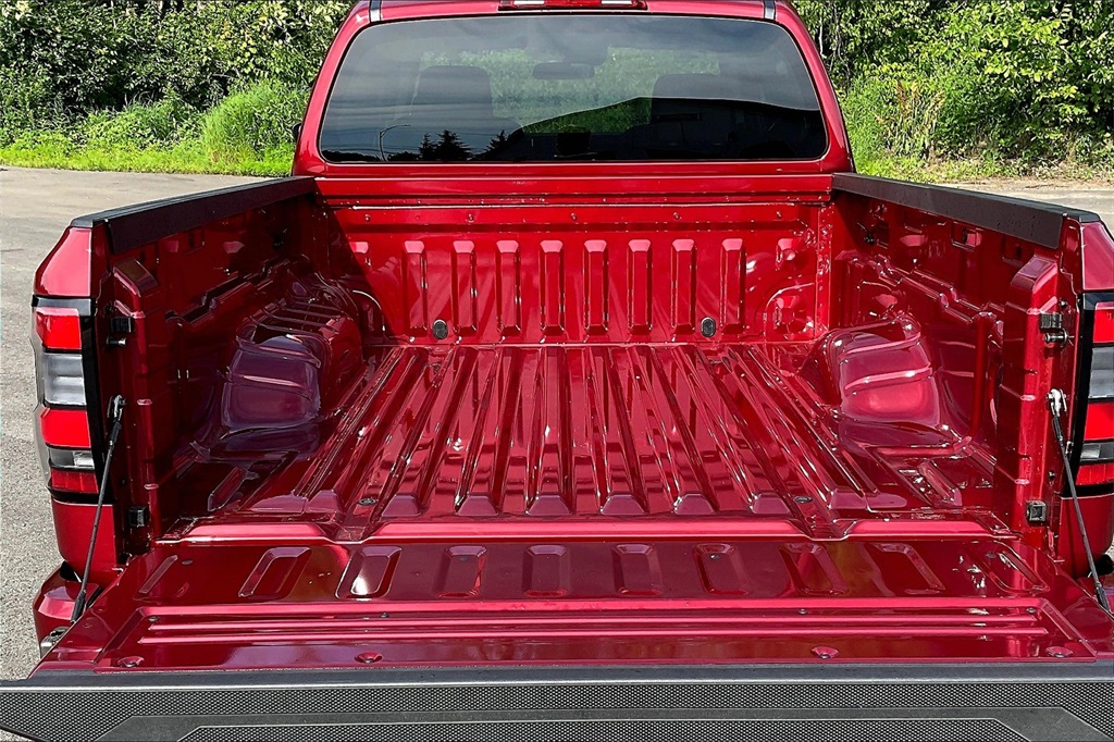 2025 Nissan Frontier SV - Photo 29