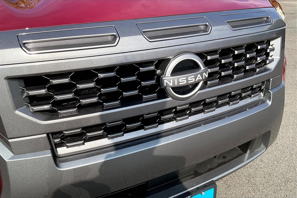 2025 Nissan Frontier SV - Photo 30