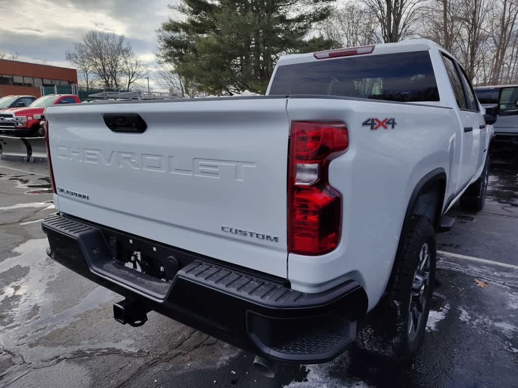 2025 Chevrolet Silverado 2500HD Custom - Photo 6
