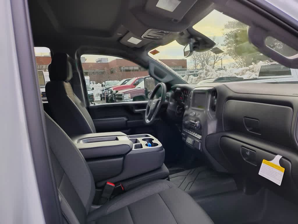 2025 Chevrolet Silverado 2500HD Custom - Photo 9