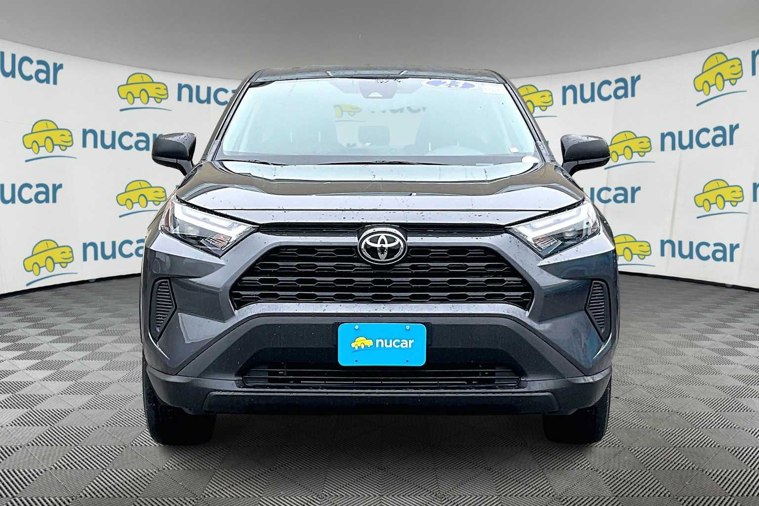 2023 Toyota RAV4 LE - Photo 2