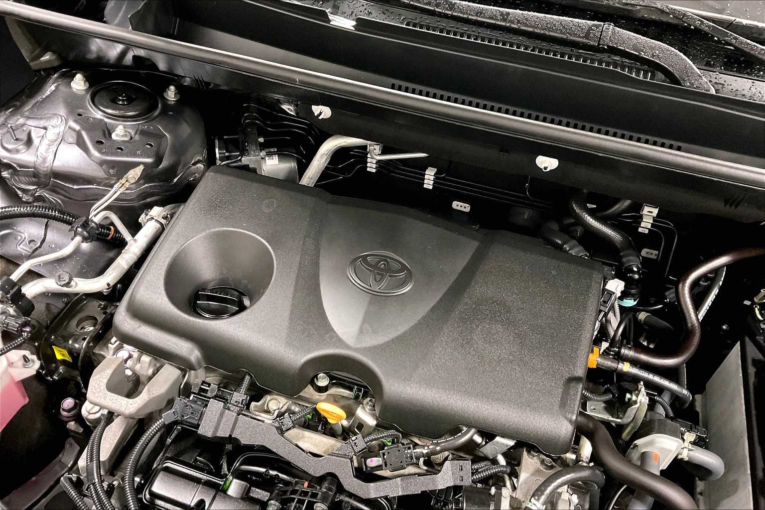 2023 Toyota RAV4 LE - Photo 35