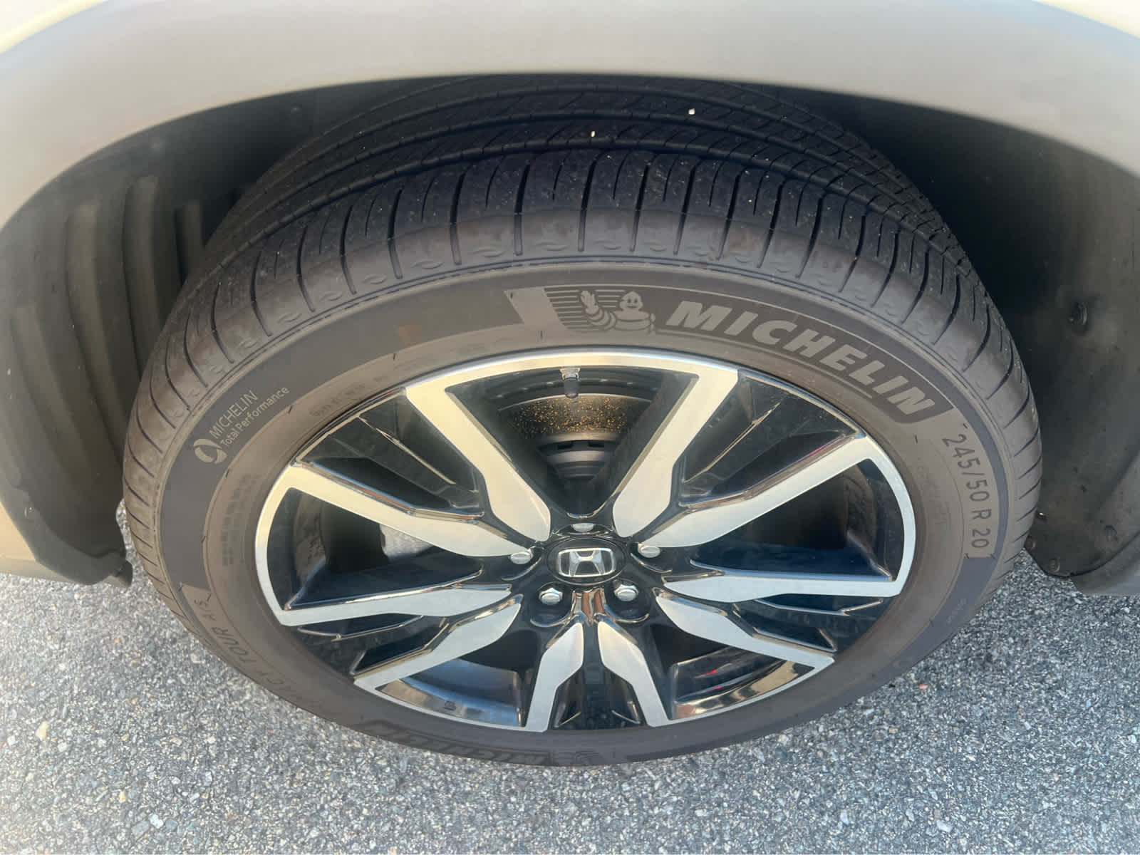 2020 Honda Pilot Touring 7-Passenger - Photo 12