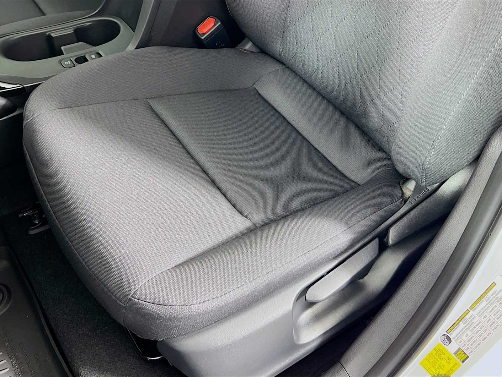 2025 Toyota Corolla LE - Photo 16