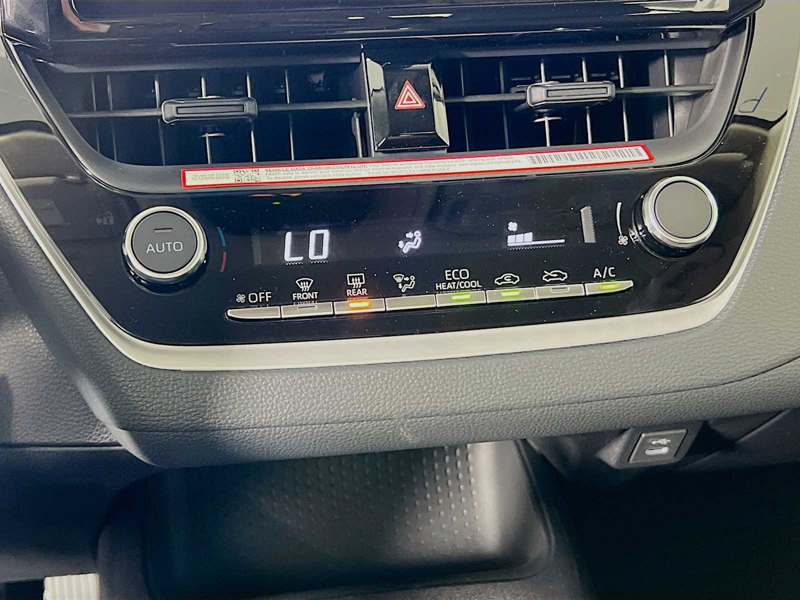 2025 Toyota Corolla LE - Photo 10