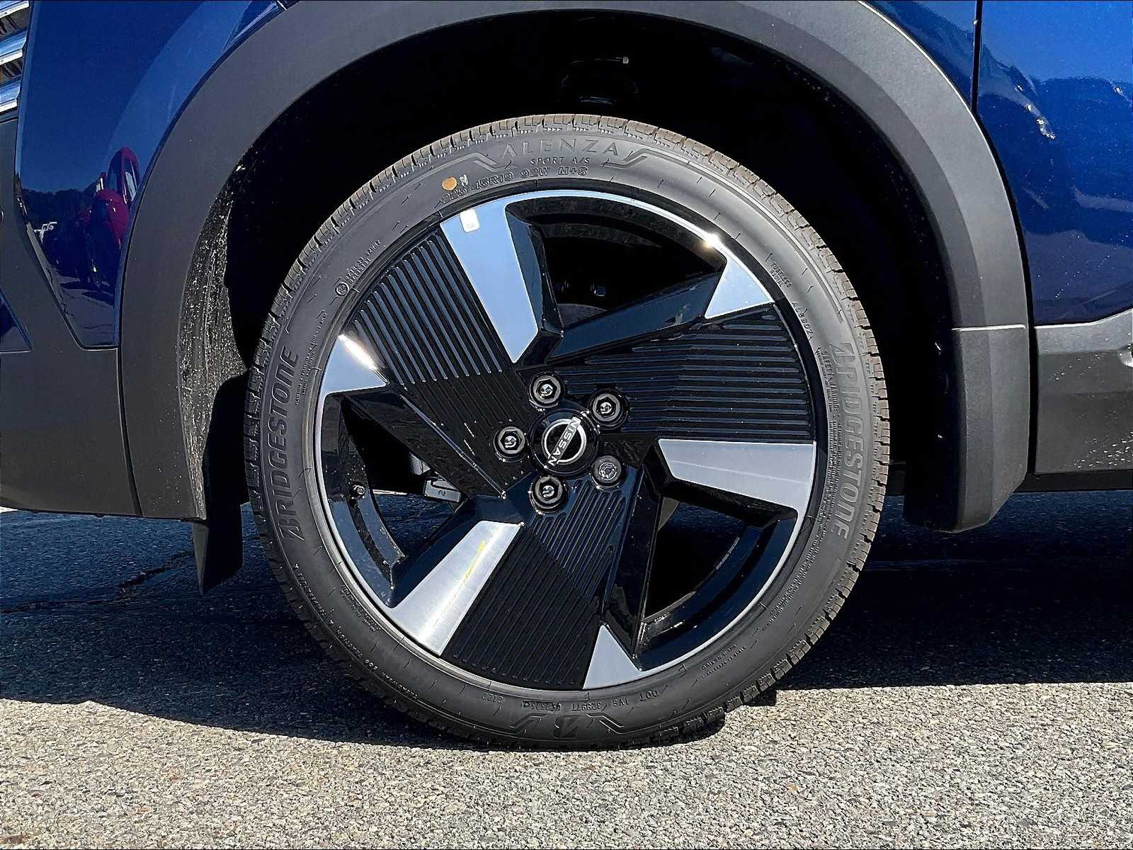 2025 Nissan Kicks SR - Photo 7