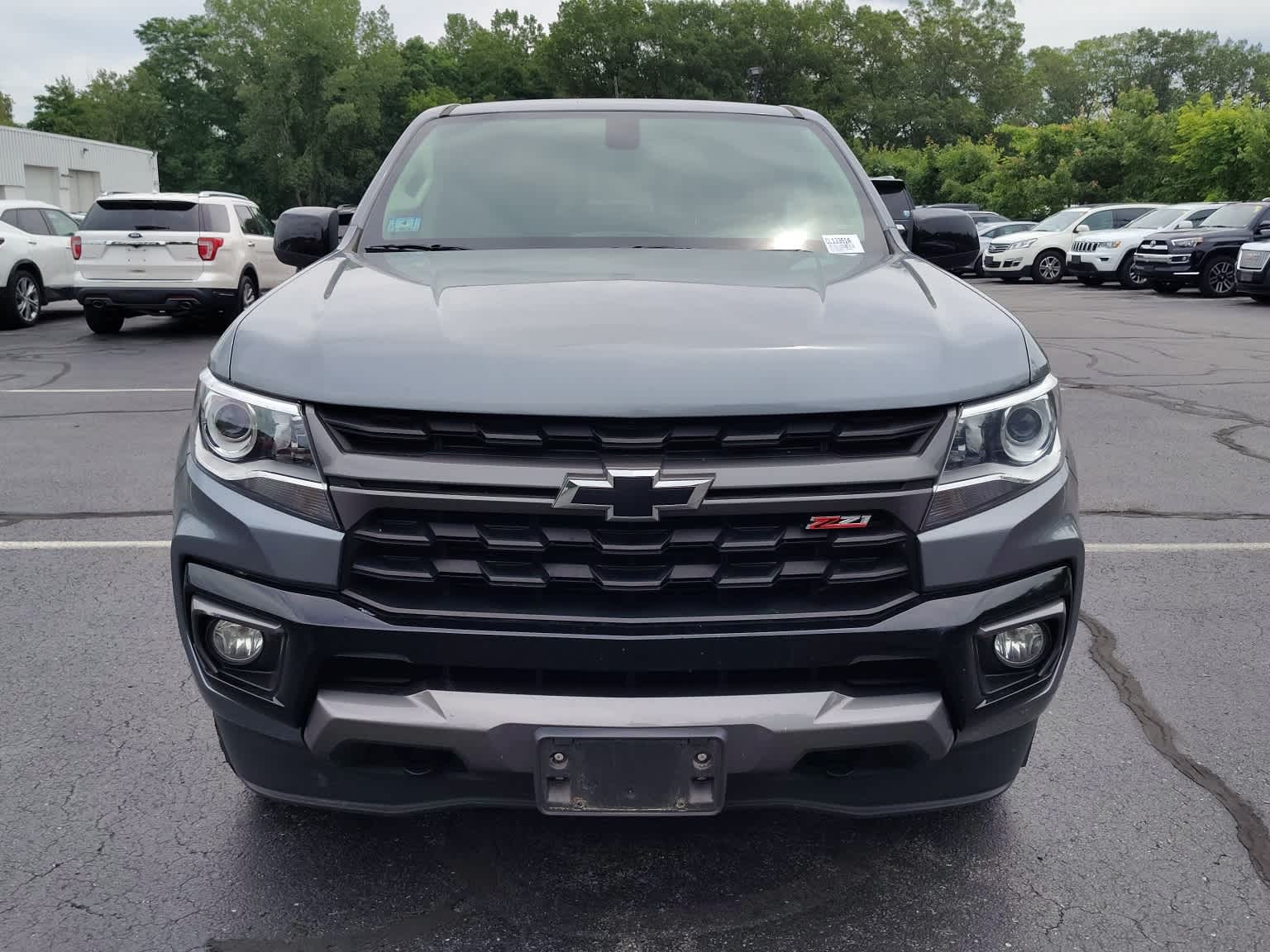 2022 Chevrolet Colorado 4WD Z71 - Photo 2