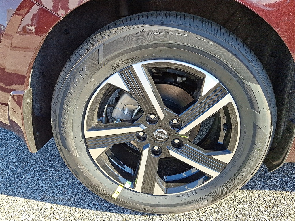 2025 Nissan Sentra SV - Photo 5