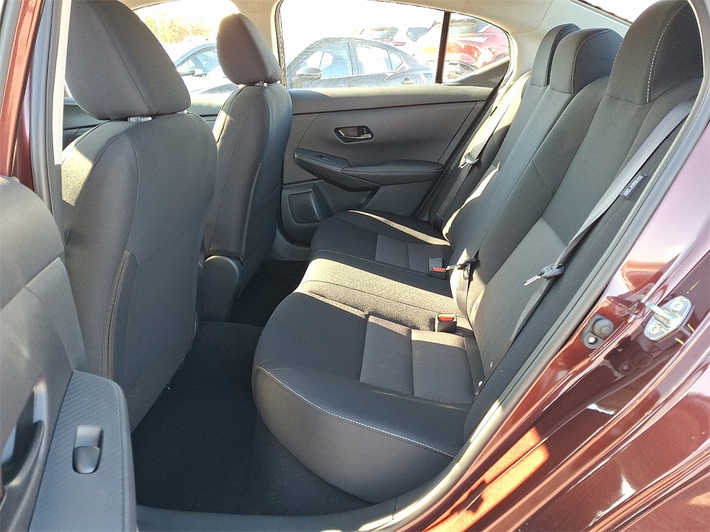 2025 Nissan Sentra SV - Photo 6
