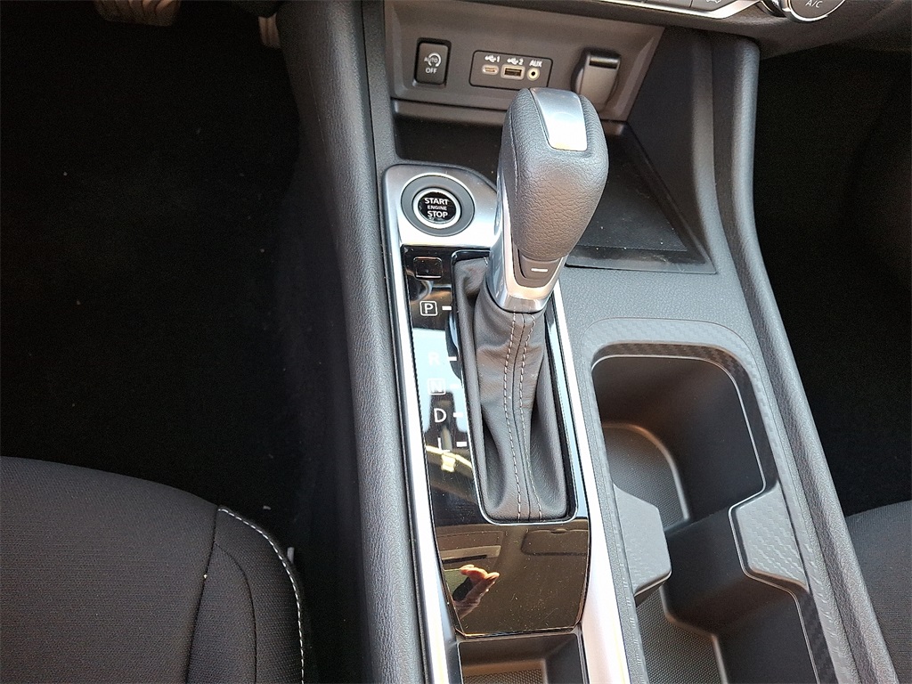 2025 Nissan Sentra SV - Photo 10