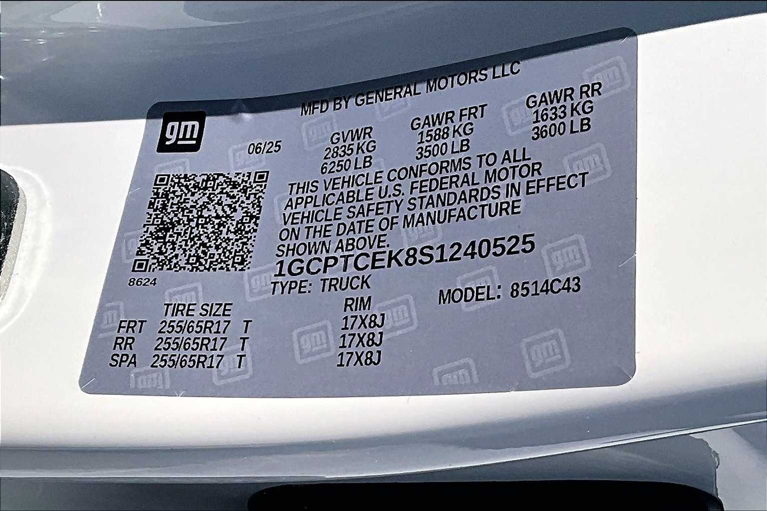 2025 Chevrolet Colorado 4WD LT - Photo 17